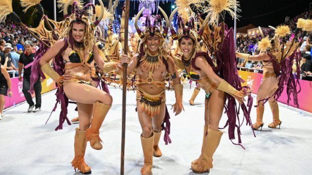 Gualeguaychú: más de 18.000 personas en otra noche del Carnaval