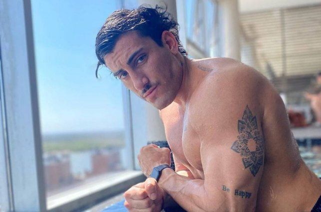 Holder luce un cuerpo cuidadosamente trabajado en el gimnasio. Se sumó a TikTok en febrero de 2021.&nbsp;