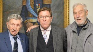 Emotivo homenaje a Landriscina y Menapace, que se llevó adelante por iniciativas de los senadores Rodrigo Borla, Orfilio Marcón y Felipe Michlig.&nbsp;