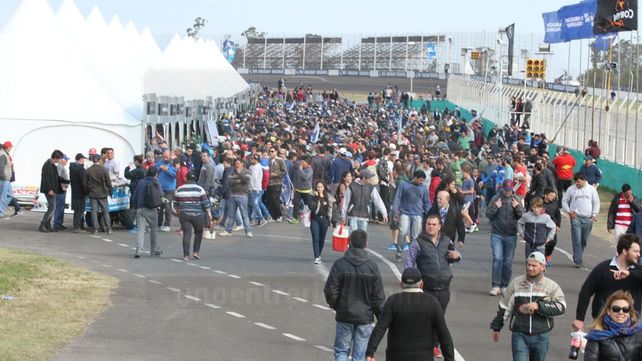 Postales del TC en Paraná