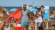 Peligro. Aunque la actual temporada es mala, igual se registran concentraciones de gente por encima de las recomendaciones en las playas bonaerenses.