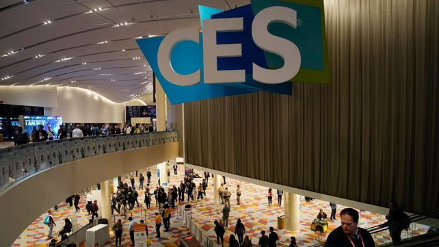 Robots, realidad virtual, TVs inalámbricas, metaverso para niños y aplicaciones para perros desembarcaron en el CES