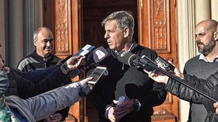 El intendente Emilio Jatón