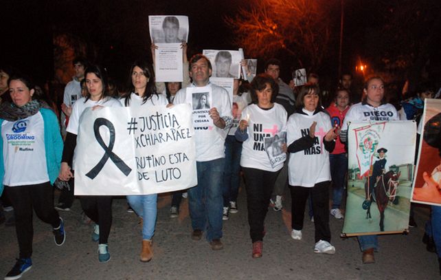 Unas seis mil personas se reunieron en Rufino para pedir por el esclarecimiento del asesinato de Chiara. (foto: Cuper Ameri)