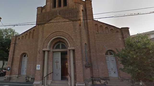 Robaron en una parroquia mientras se celebraba misa en barrio Candioti