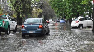 Fuertes lluvias y tormentas se registraron en las últimas horas en la ciudad de Santa Fe.