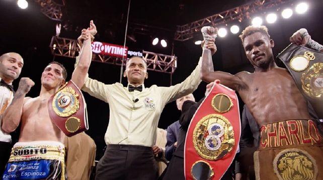 Castaño y Charlo se enfrentaron por primera vez en julio de 2021 y el fallo fue empate