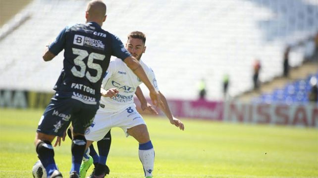 ¡Otra goleada! Godoy Cruz, escolta de Boca, mandó a Temperley a la B