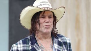 Mickey Rourke reapareció a los 72 años para ser parte de la edición británica de Gran Hermano Famosos