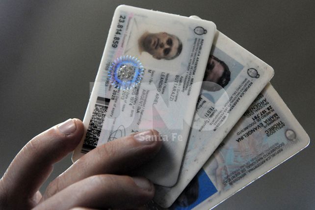 Desde enero de 2015 sólo será válido el DNI tarjeta