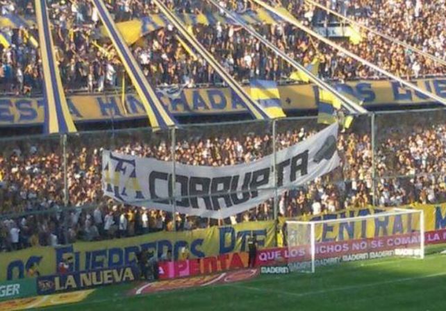 La hinchada de Central descargó su bronca