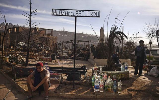 Destrucción. Un joven habitante de Valparaíso