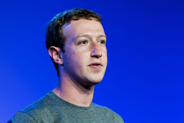 El fundador de Facebook fue víctima de piratas informáticos.