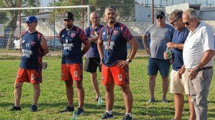 El Depro se quedó sin entrenador