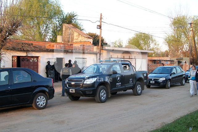 Apresaron a siete hombres relacionados con dos homicidios ocurridos en Santa Fe