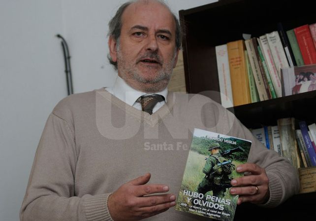 El periodista y abogado santafesino Ricardo Veglia publicó un libro sobre su experiencia de 1978