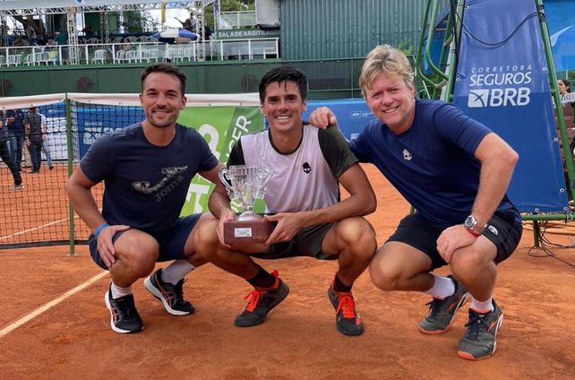 Tenis: el rosarino Coria levantó la copa en Brasil