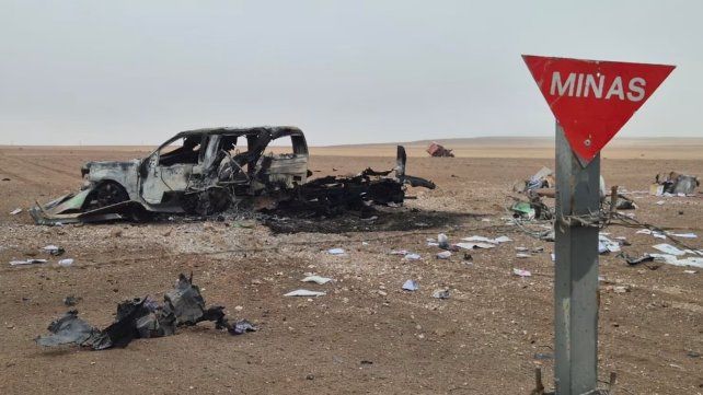 Una camioneta explotó al entrar a un campo minado entre Chile y Perú