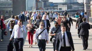 Empleados más felices: Gran Gretaña hizo un ensayo de semana laboral de 4 días