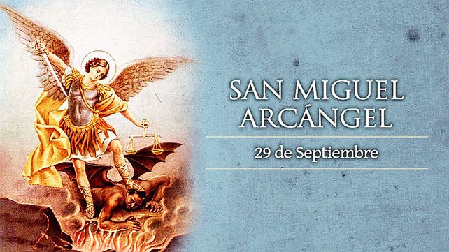 San Miguel Arcángel puede traducirse como “jefe de los ángeles”. A las 16 inicia la procesión en honor al patrono de Entre Ríos. A las 18 toca la Banda de Policía&nbsp; 