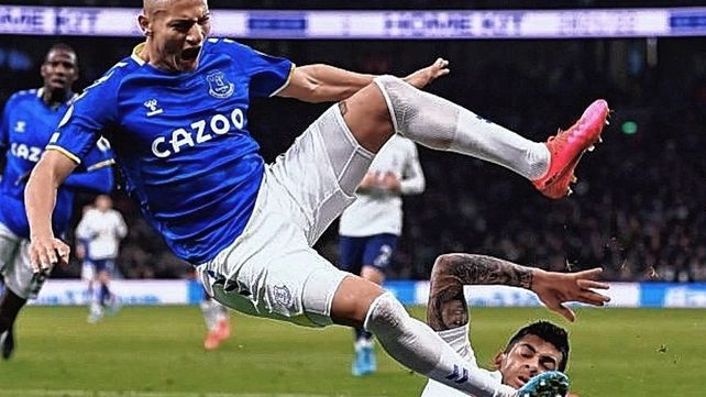 Richarlison será compañero de Cuti Romero en Tottenham