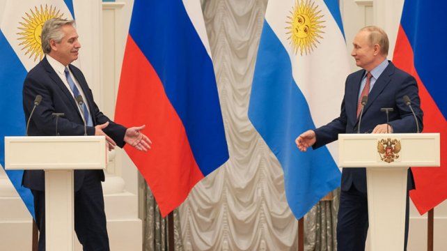 Cónclave bilateral en el Kremlin, el presidente ruso Vladimir Putin recibió a su par argentino. 