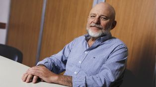 Los problemas, orígenes y efectos de tener una economía bimonetaria