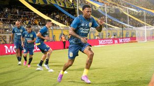 Abel Hernández llegó a Arroyito con muchos pergaminos, pero las cosas no le salieron bien.