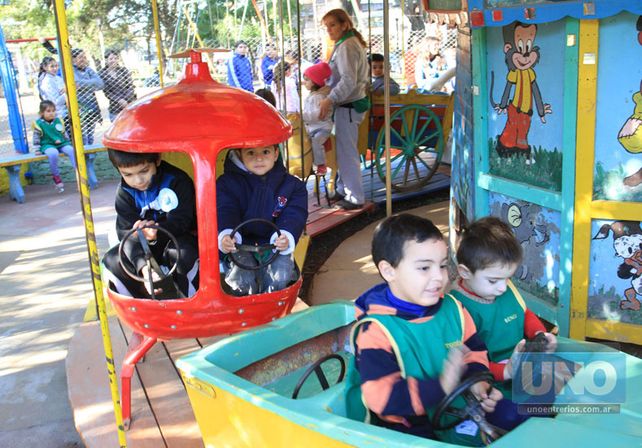 Una semana de sonrisas. En la plaza Sáenz Peña