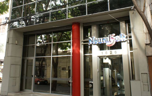 Referente. La sede rosarina de la compañía NeuralSoft.