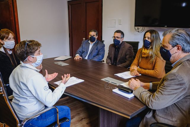 Se acordó habilitar las clases virtuales en los gimnasios