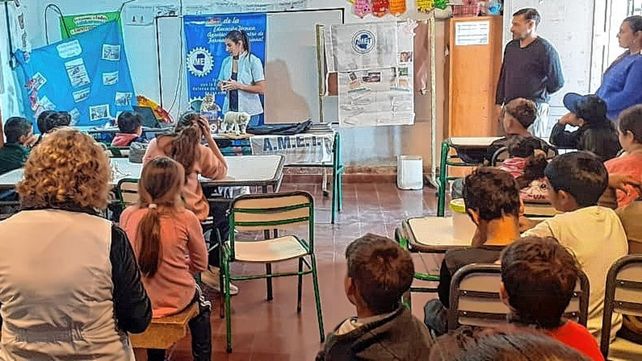 AMET. Continua la capacitación sobre Zoonosis