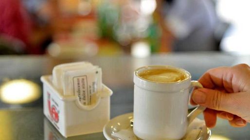 Limitan el consumo de azúcar y endulzantes