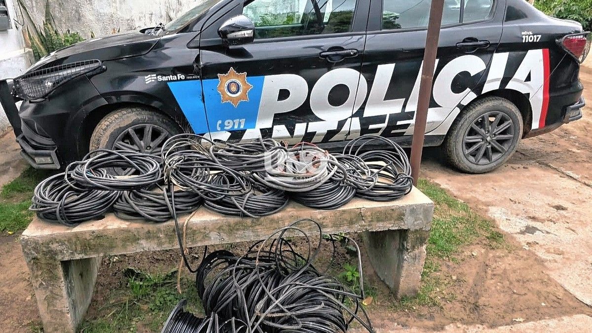 La Guardia: la Policía secuestró 370 metros de cables robados en un predio de acopio en la Bajada Distéfano