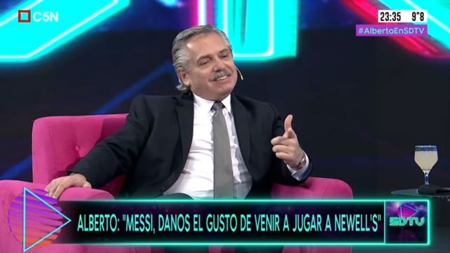 Alberto Fern&aacute;ndez habl&oacute; de Messi y le pidi&oacute; que vuelva a Newells.