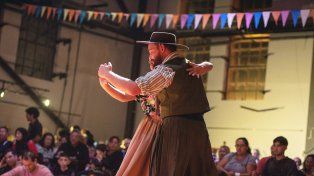 La Vieja Usina vuelve a abrir sus puertas este sábado 17 de junio. Su anfitrión será el Ballet y Escuela de Danza La Greda.&nbsp;