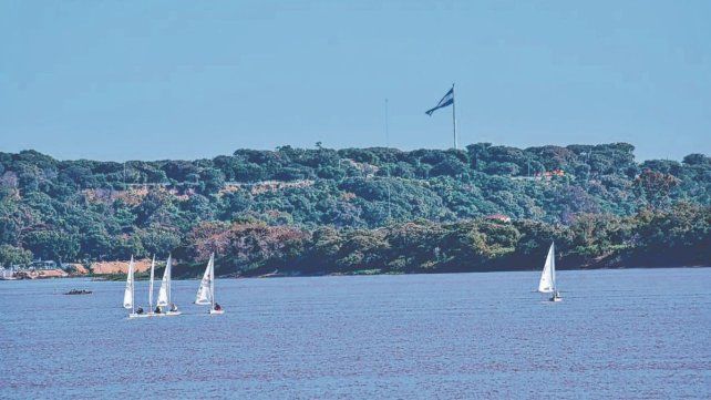 El río Paraná es el escenario elegido para la competencia de múltiples disciplinas náuticas.