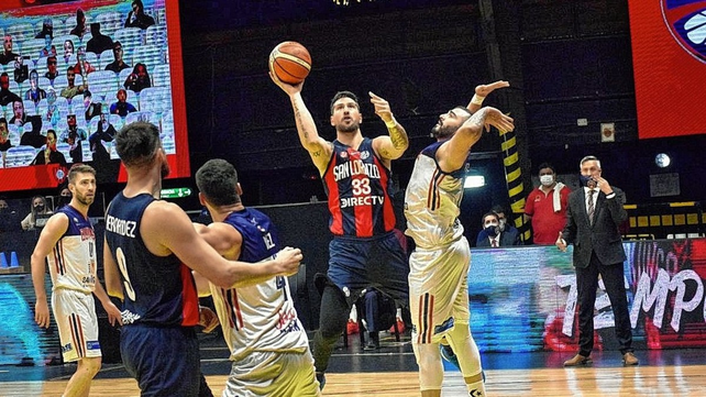 San Lorenzo derrotó a Quimsa y quedó muy cerca del pentacampeonato.