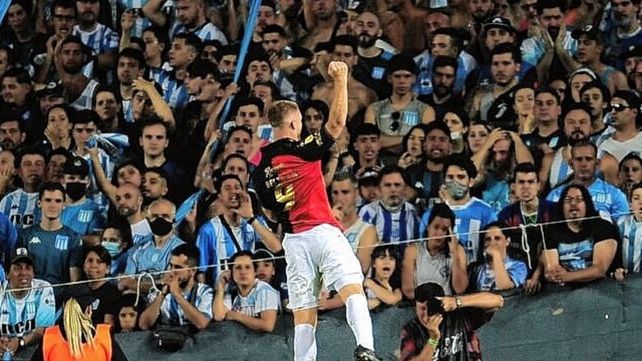 Lucas Beltrán rompió una racha de 10 partidos sin que un delantero de Colón pudiera convertir.