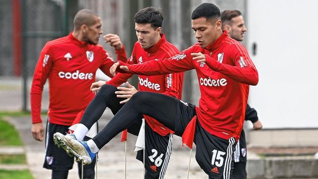 Enzo Pérez y Barco podrían jugar en River ante Newells