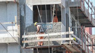 En 2015 se requerían 111 salarios mínimos para construir una vivienda de 80 metros cuadrados; ahora 172. ¿Cuánto cuesta construir un metro cuadrado en Paraná?