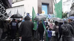 Protesta contra despidos. Un a foto que vuelve a ser habitual en el marco de la actual política económica.