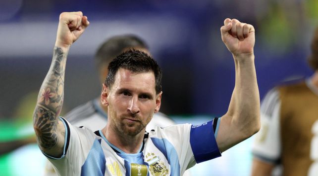 El gran capitán. Lionel Messi busca llegar nuevamente a los cuartos de final. Argentina enfrenta a Egipto