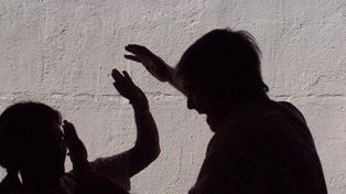 Rosario: el relato de una joven acosada y amenazada por su padre golpeador
