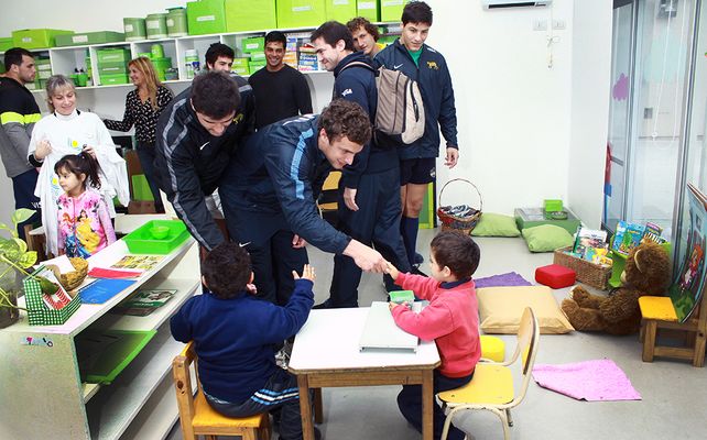 Los chicos del Jardín Barranquitas Sur tuvieron su momento con Los Pumas