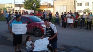 Vecinos de Nueva Santa Fe exigieron seguridad tras la violenta entradera