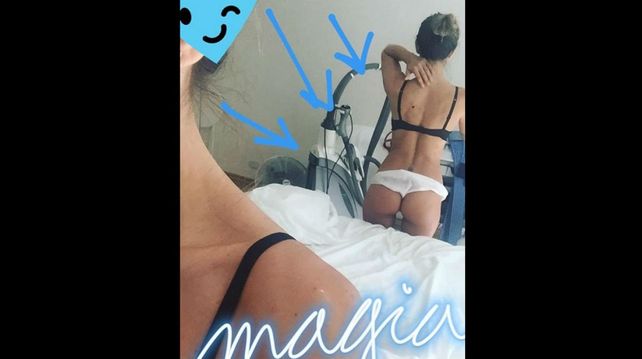 Mostró la cola en Instagram con un ajustado jean blanco