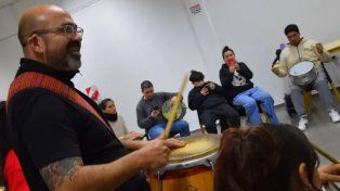 El Carnaval de Paraná propone un nuevo taller de percusión afrobrasileña