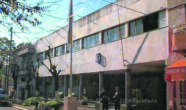 comisaría 40ª. Aquí fueron detenidas las víctimas luego de la agresión.