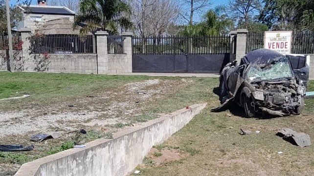El conductor de la camioneta que protagonizó un violento vuelco en Gobernador Etchevehere fue derivado a terapia intensiva